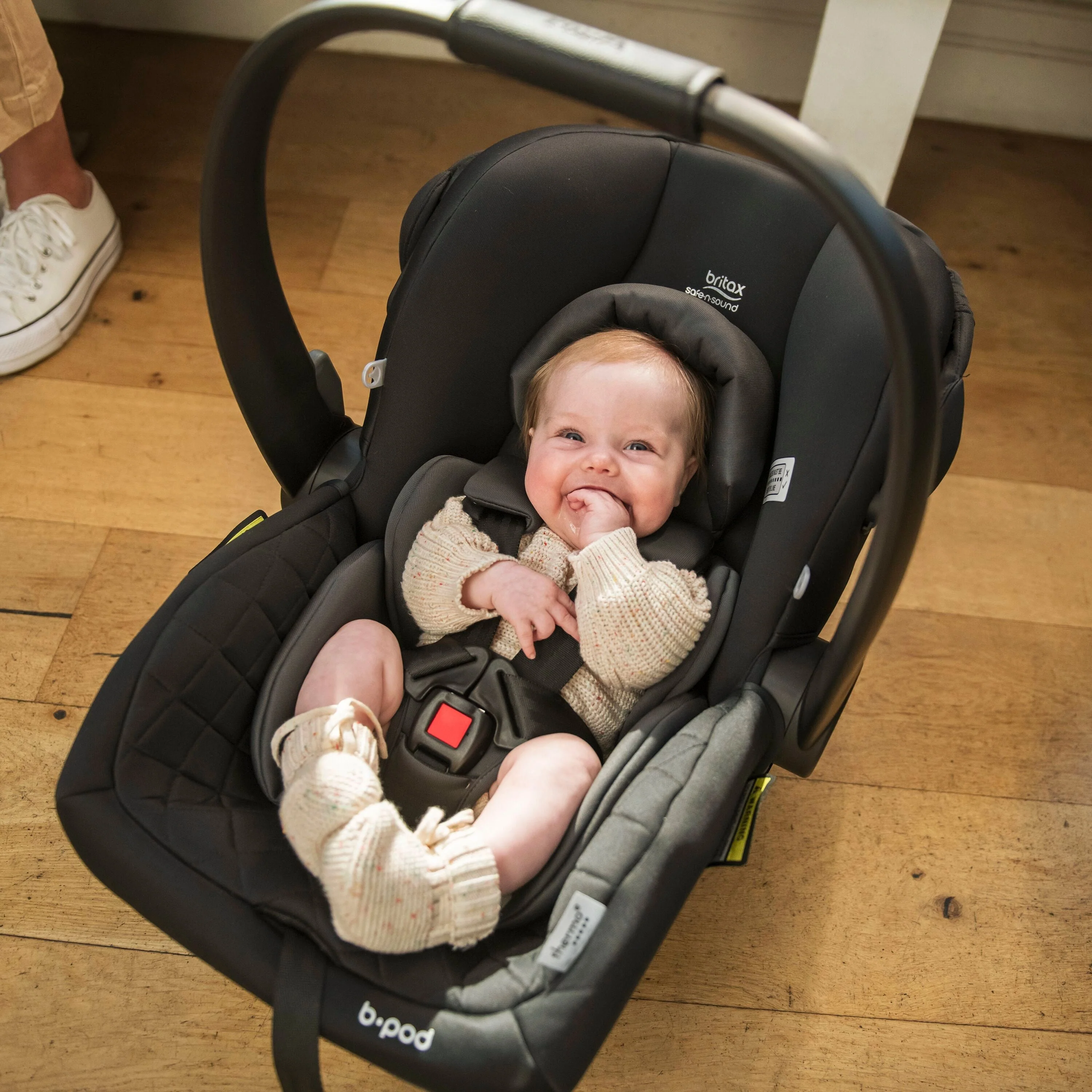 B-Pod Low Birth Weight (LBW) Baby Capsule + ClickTight Base - Image 11