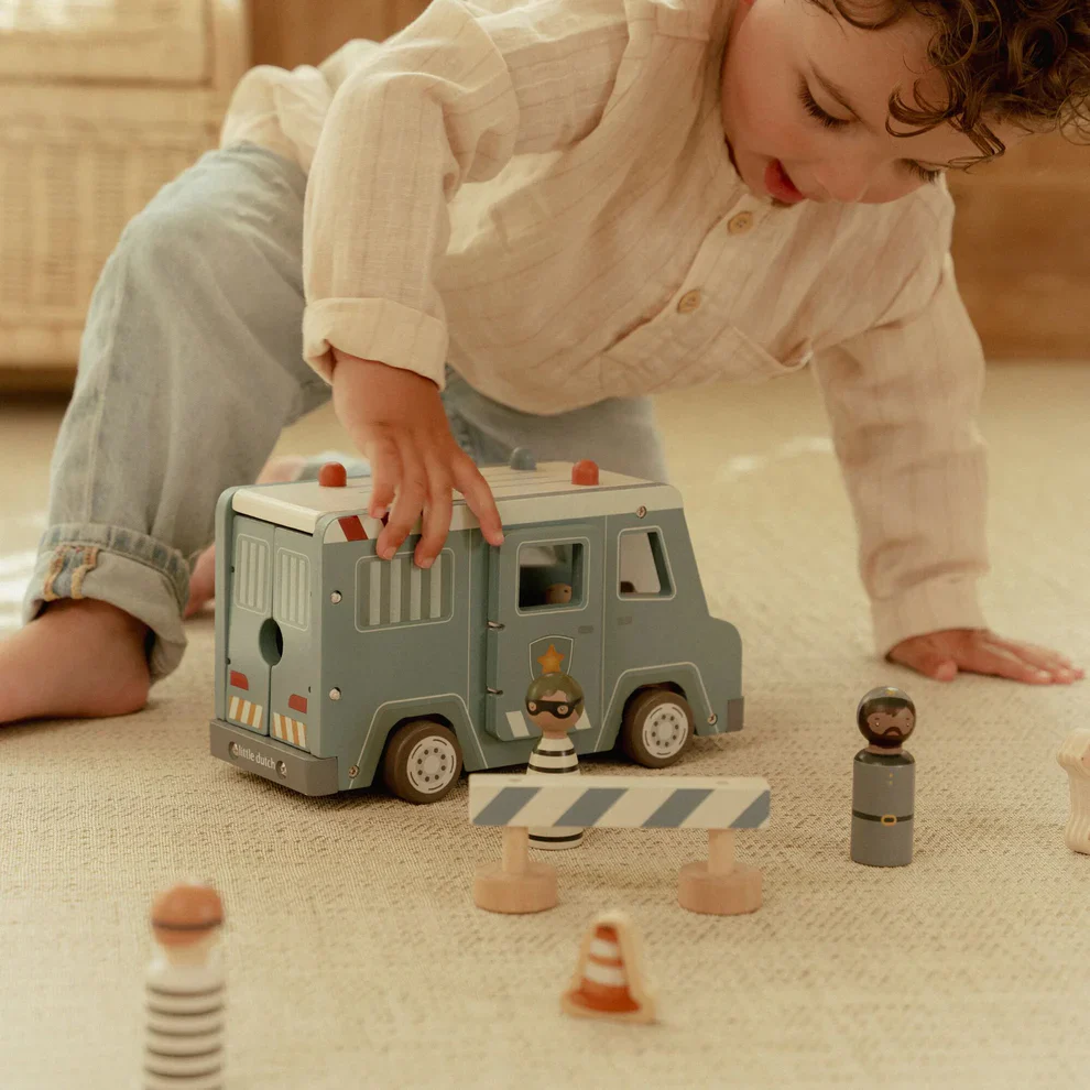 Little dutch Wooden Police Van - Image 4