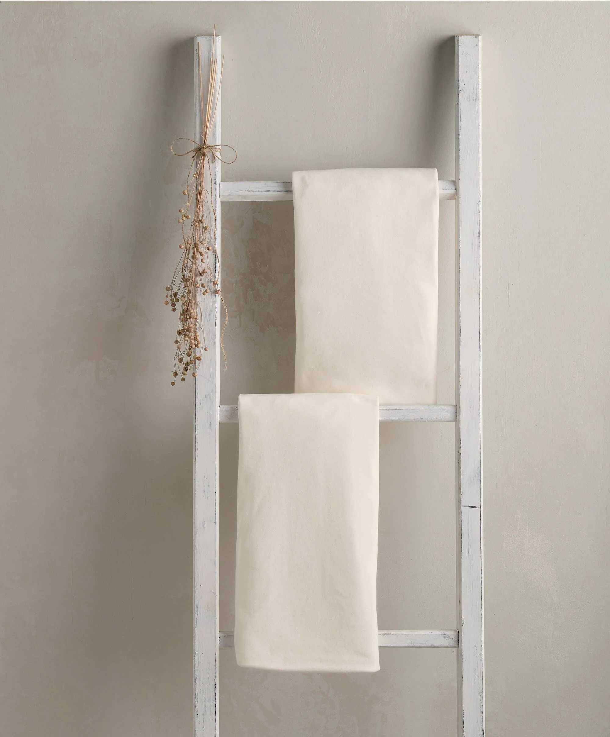 Mamas & Papas Cotton Essentials Cotbed Fitted Sheets (2 Pack) - Cream - Image 2