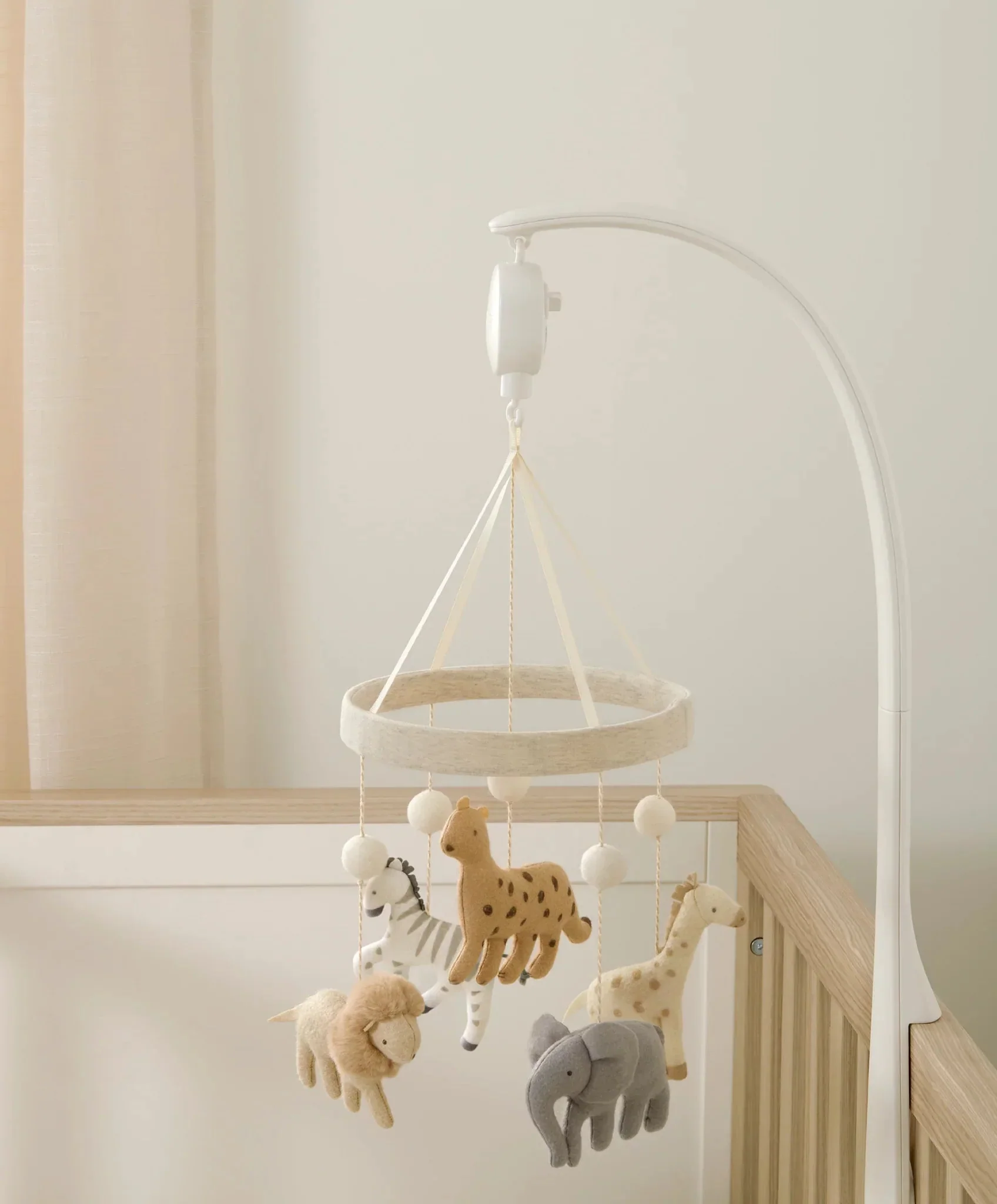 Mamas & Papas Musical Cot Mobile Born to be Wild - Image 3