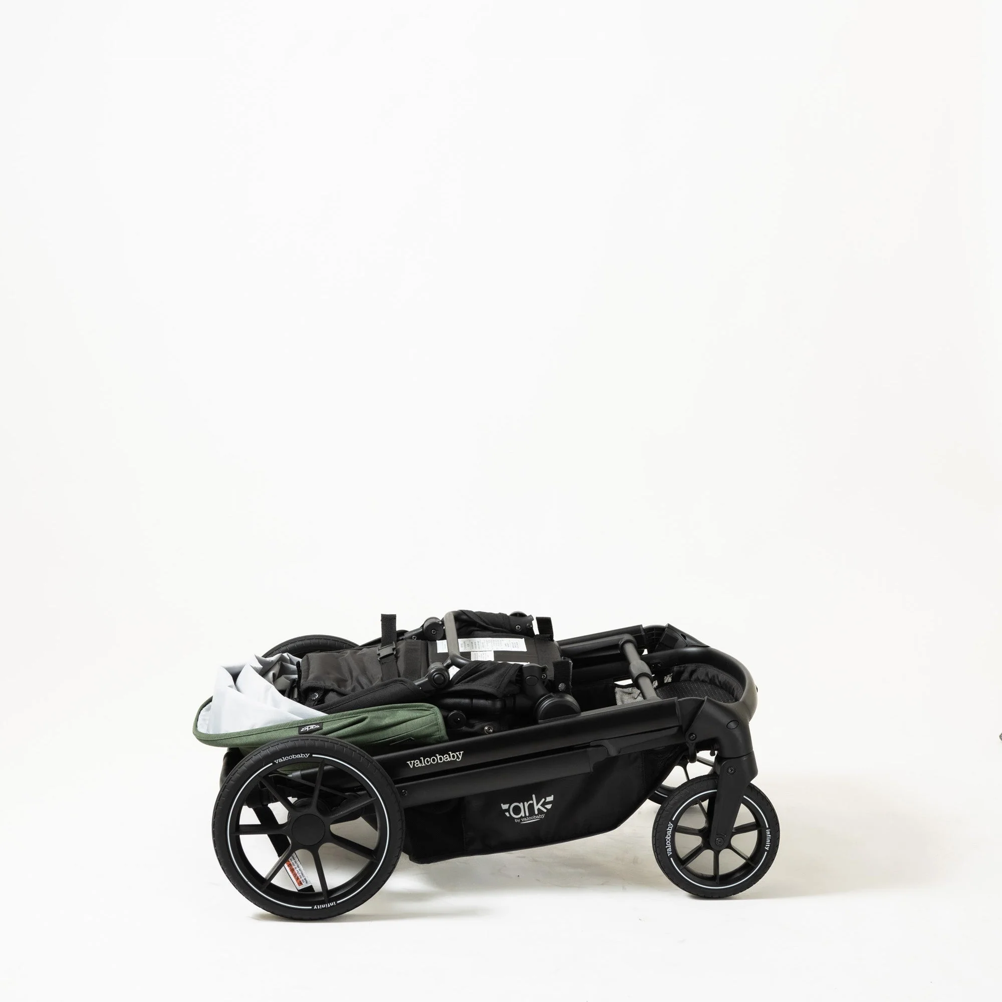 Valcobaby Ark Stroller + Free Gift - Image 4
